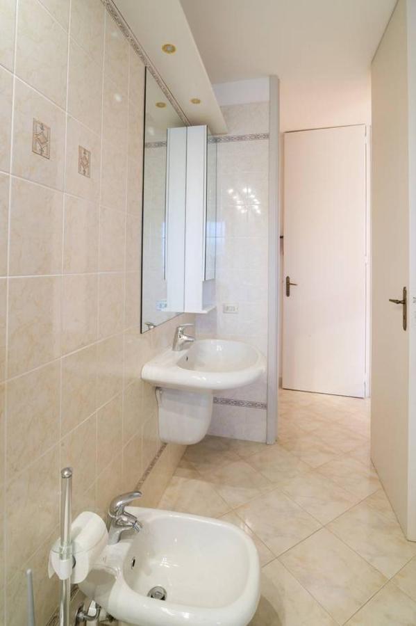 Galilei61 - 3 Camere, 2 Bagni, Garage E Vista Mare Sanremo Exteriör bild